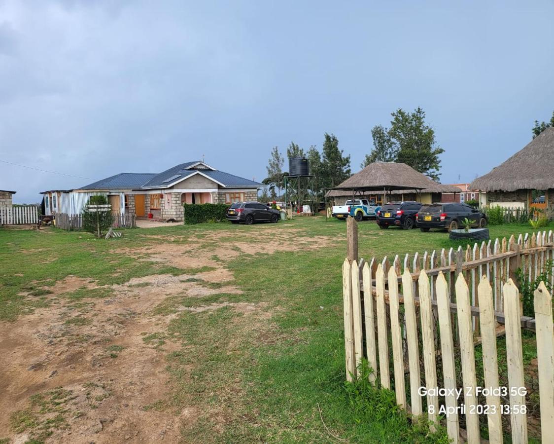 Le Tai Village Resort Near Solio Game Reserve Mweiga Exterior photo
