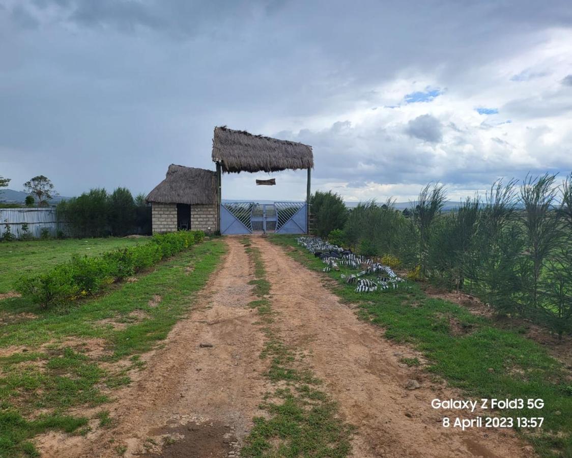 Le Tai Village Resort Near Solio Game Reserve Mweiga Exterior photo