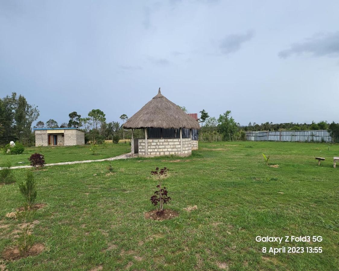 Le Tai Village Resort Near Solio Game Reserve Mweiga Exterior photo