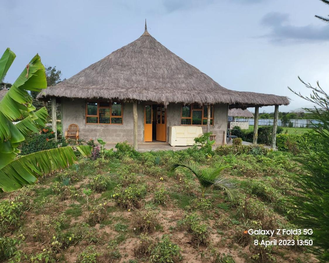 Le Tai Village Resort Near Solio Game Reserve Mweiga Exterior photo